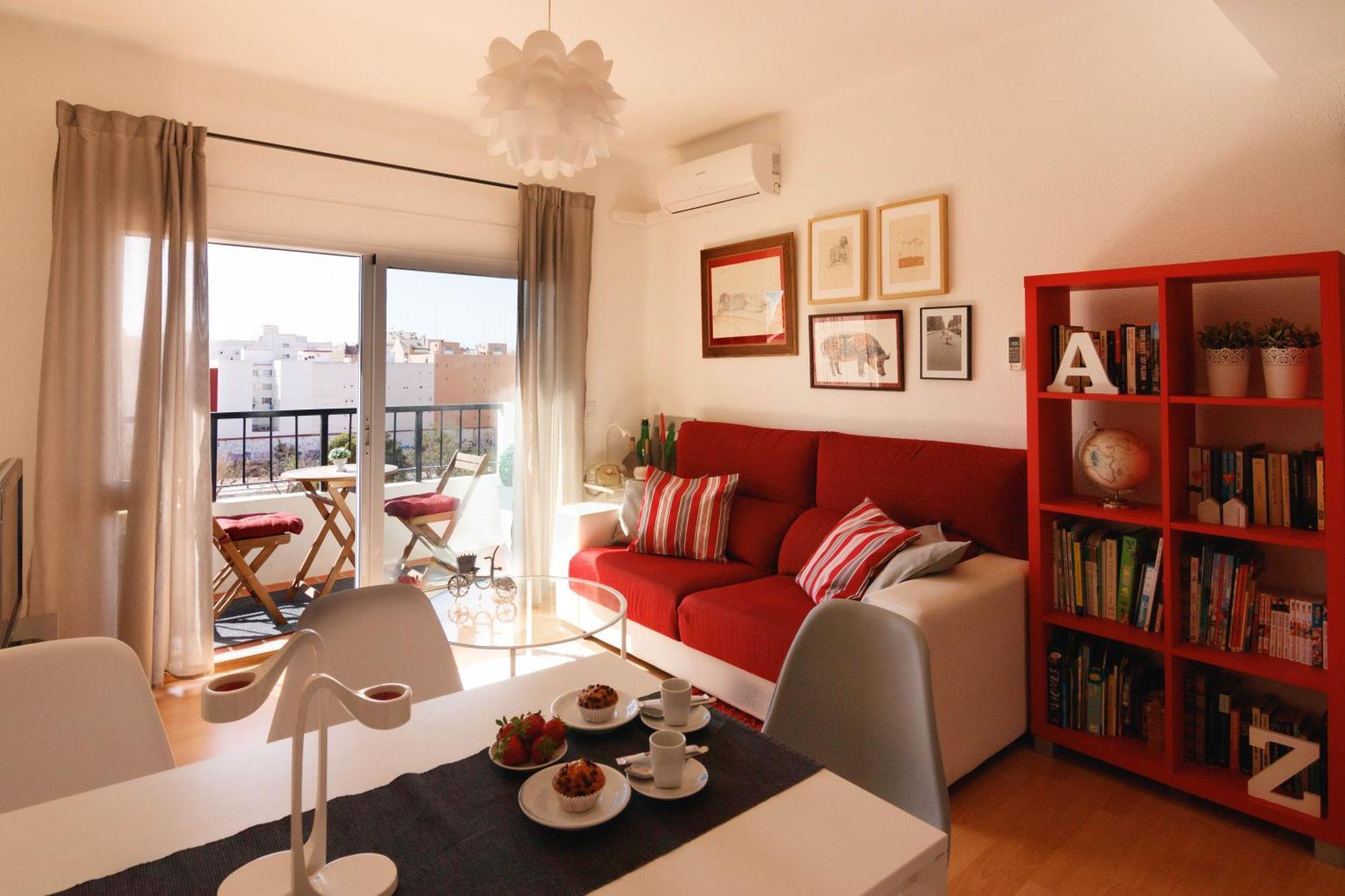 Luminoso. Comodo. Acogedor. Wifi. Junto A Ave Valencia Buitenkant foto