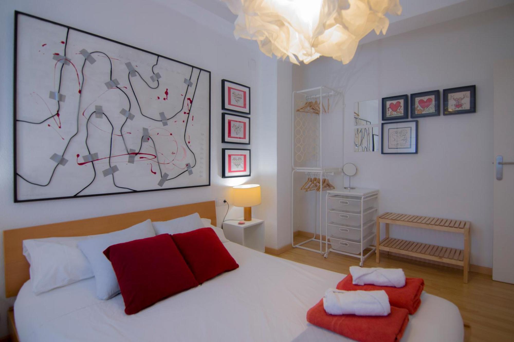 Luminoso. Comodo. Acogedor. Wifi. Junto A Ave Valencia Buitenkant foto